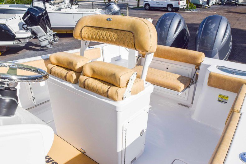 Thumbnail 37 for New 2019 Sportsman Open 252 Center Console boat for sale in Fort Lauderdale, FL
