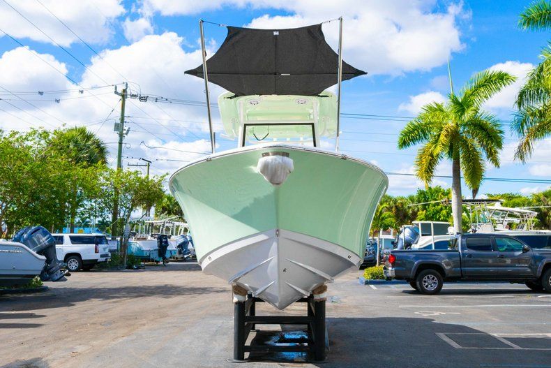 Thumbnail 3 for New 2019 Sportsman Open 252 Center Console boat for sale in Fort Lauderdale, FL