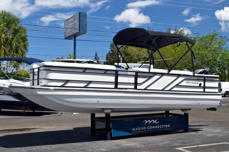 Thumbnail 3 for New 2019 Hurricane FunDeck FD 226 OB boat for sale in Vero Beach, FL