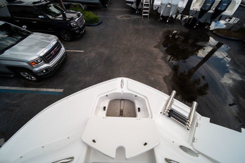 Thumbnail 36 for New 2019 Hurricane SD 2400 OB boat for sale in West Palm Beach, FL