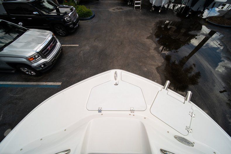 Thumbnail 35 for New 2019 Hurricane SD 2400 OB boat for sale in West Palm Beach, FL