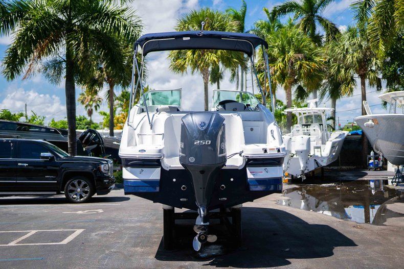 Thumbnail 6 for New 2019 Hurricane SunDeck SD 2400 OB boat for sale in West Palm Beach, FL