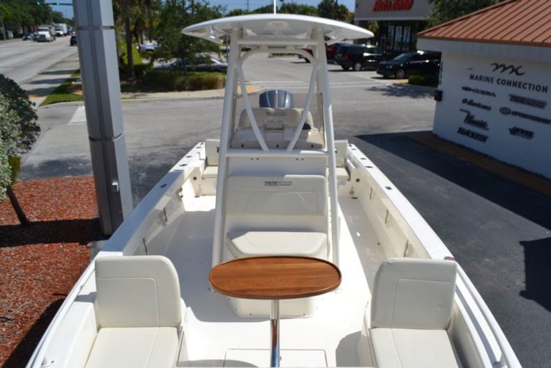 Thumbnail 18 for New 2019 Pathfinder 2600 TRS boat for sale in Vero Beach, FL