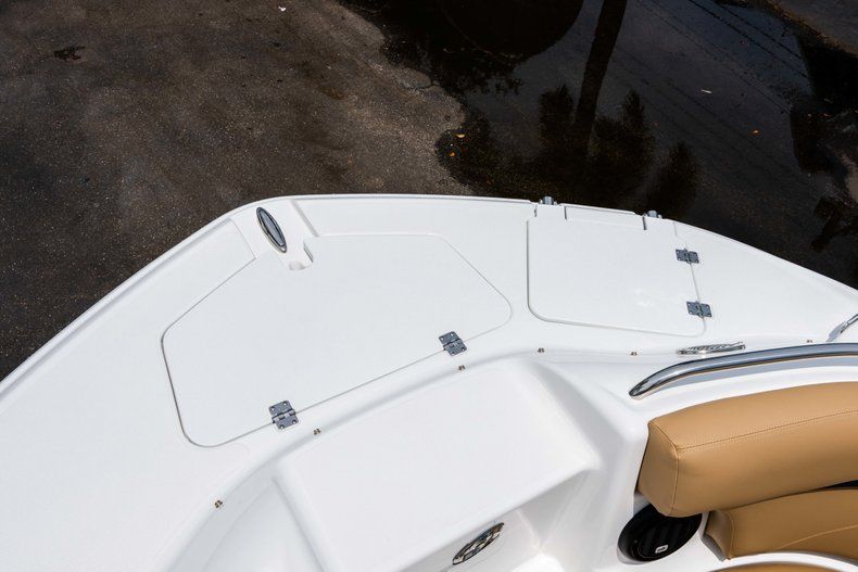 Thumbnail 41 for New 2019 Hurricane SD 2200 OB boat for sale in Fort Lauderdale, FL