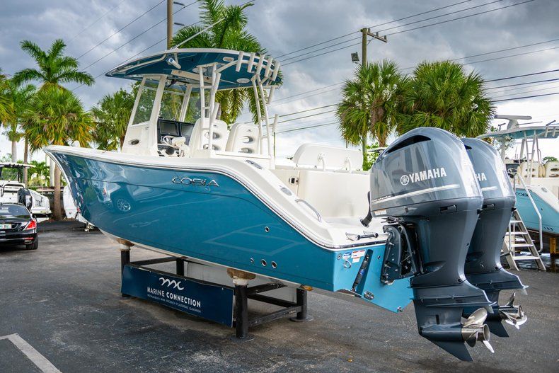 Thumbnail 5 for New 2019 Cobia 301 CC Center Console boat for sale in West Palm Beach, FL