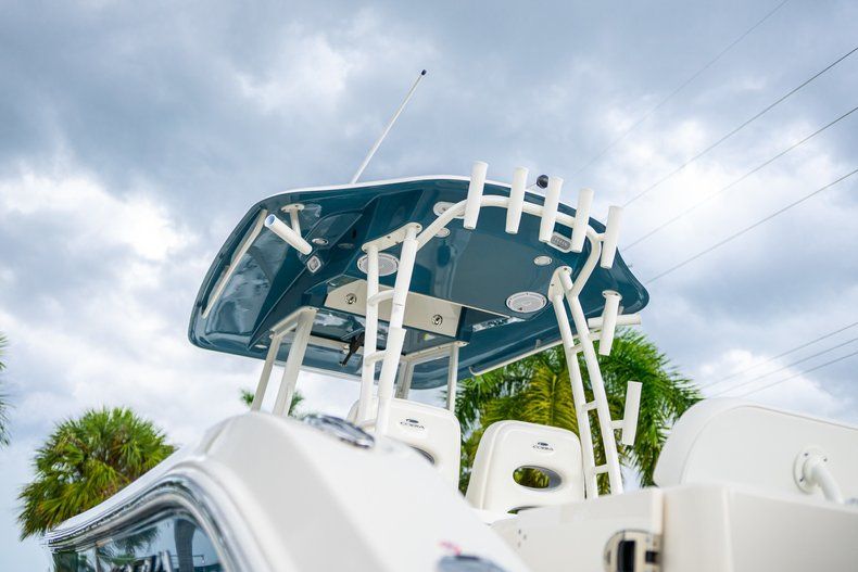 Thumbnail 8 for New 2019 Cobia 301 CC Center Console boat for sale in West Palm Beach, FL