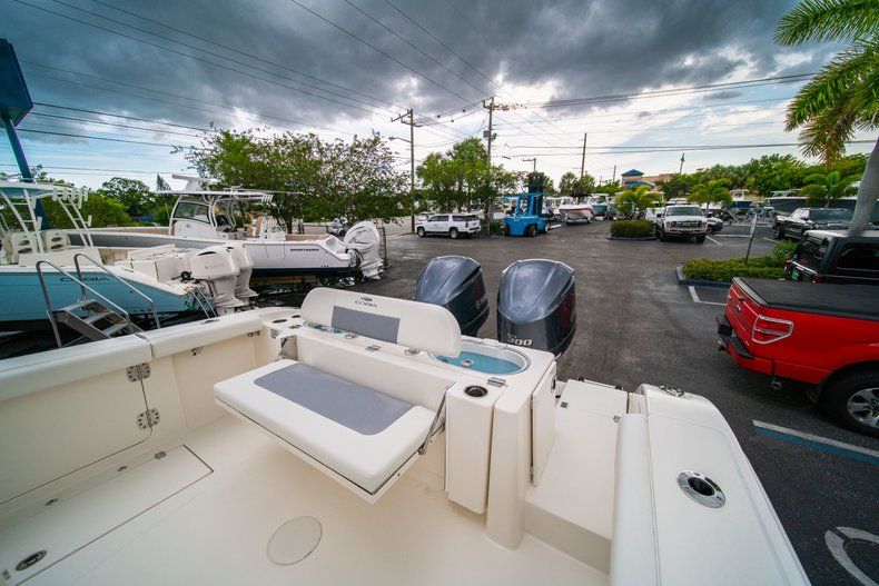 Thumbnail 13 for New 2019 Cobia 301 CC Center Console boat for sale in West Palm Beach, FL