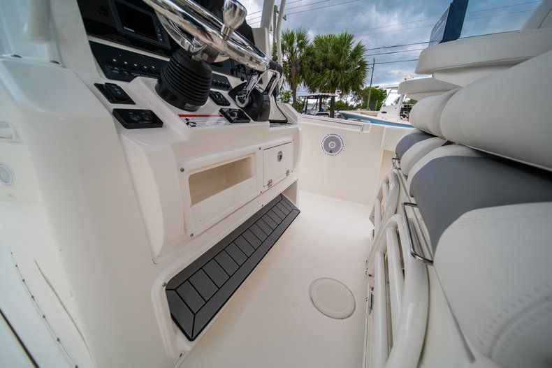Thumbnail 27 for New 2019 Cobia 301 CC Center Console boat for sale in West Palm Beach, FL