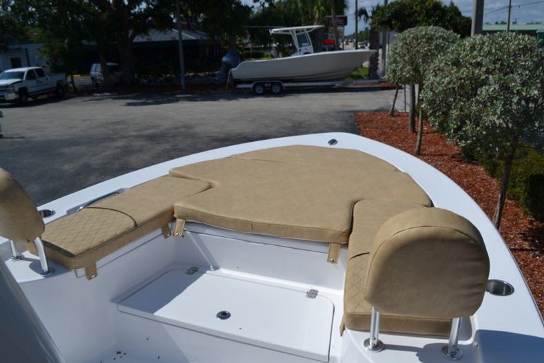 Thumbnail 13 for New 2019 Sportsman Masters 247 Bay Boat boat for sale in Vero Beach, FL