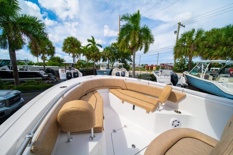 Thumbnail 36 for New 2019 Sportsman Open 232 Center Console boat for sale in Miami, FL