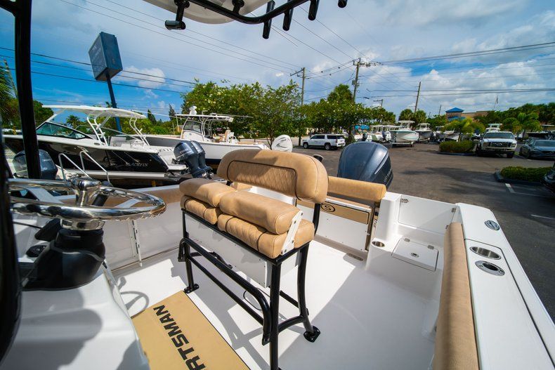 Thumbnail 29 for New 2019 Sportsman Open 232 Center Console boat for sale in Miami, FL