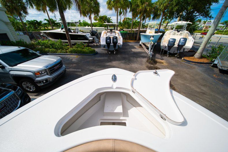 Thumbnail 42 for New 2019 Sportsman Open 232 Center Console boat for sale in Miami, FL