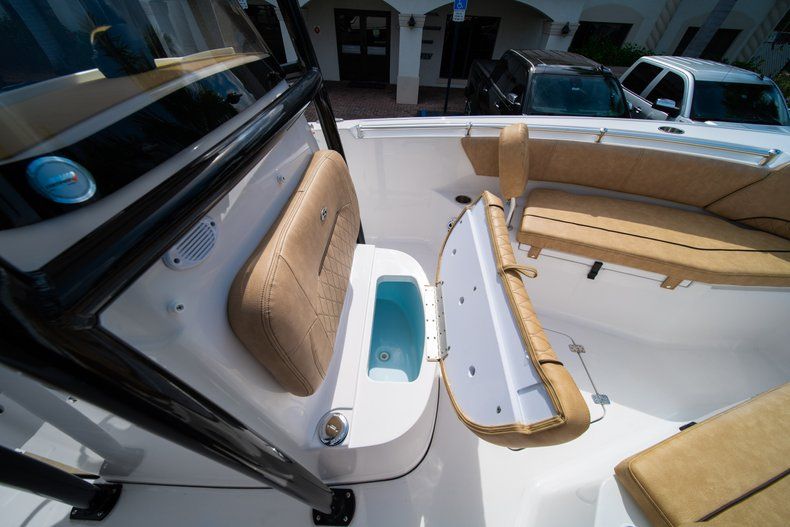Thumbnail 44 for New 2019 Sportsman Open 232 Center Console boat for sale in Miami, FL