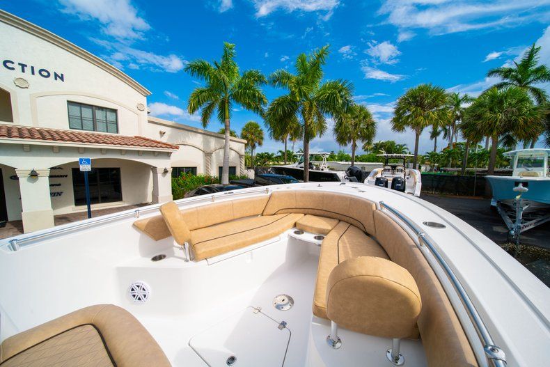 Thumbnail 33 for New 2019 Sportsman Open 242 Center Console boat for sale in West Palm Beach, FL