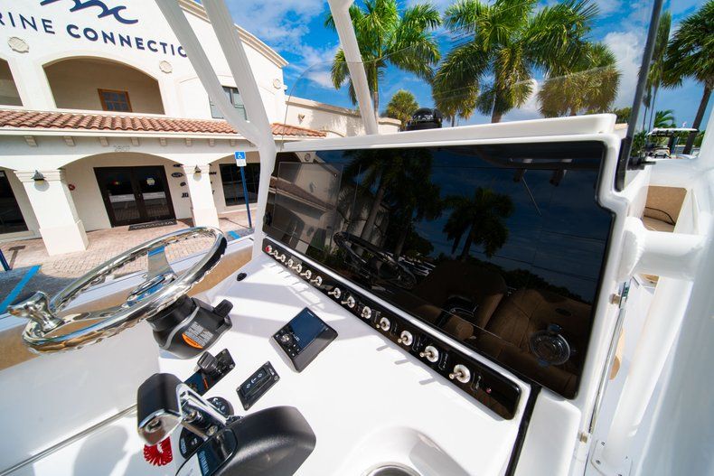 Thumbnail 21 for New 2019 Sportsman Open 242 Center Console boat for sale in West Palm Beach, FL