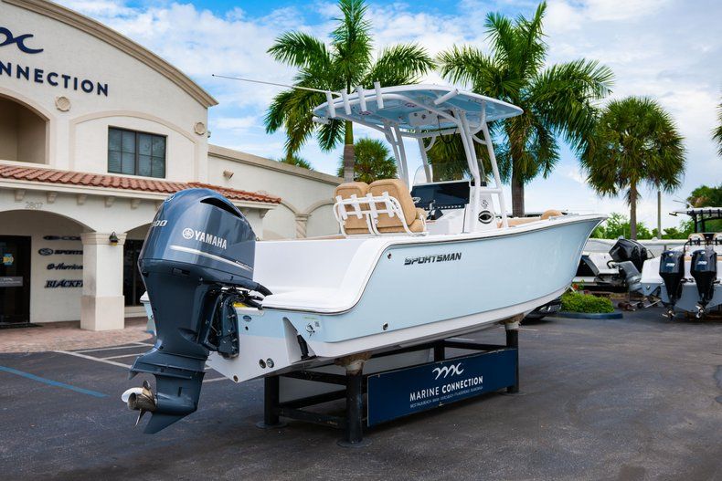 Thumbnail 7 for New 2019 Sportsman Open 242 Center Console boat for sale in West Palm Beach, FL
