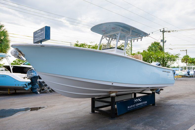 Thumbnail 3 for New 2019 Sportsman Open 242 Center Console boat for sale in West Palm Beach, FL