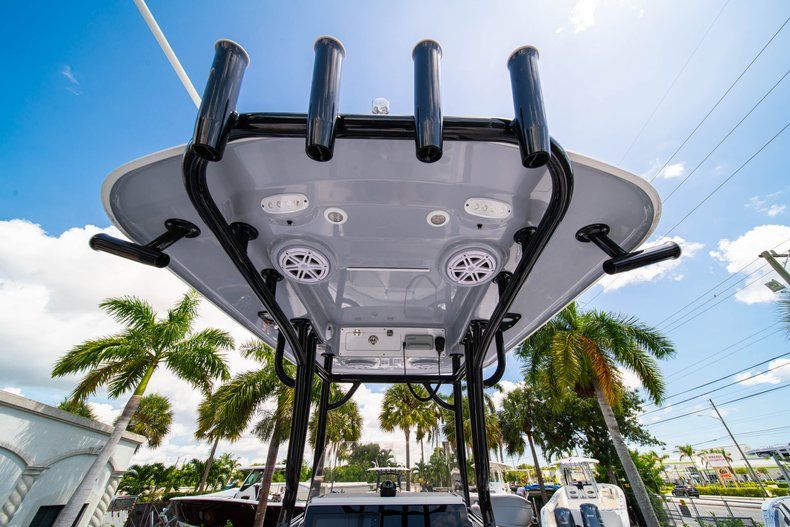 Thumbnail 17 for New 2019 Sportsman Open 242 Center Console boat for sale in Fort Lauderdale, FL