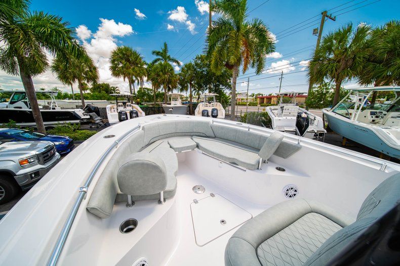 Thumbnail 34 for New 2019 Sportsman Open 242 Center Console boat for sale in Fort Lauderdale, FL