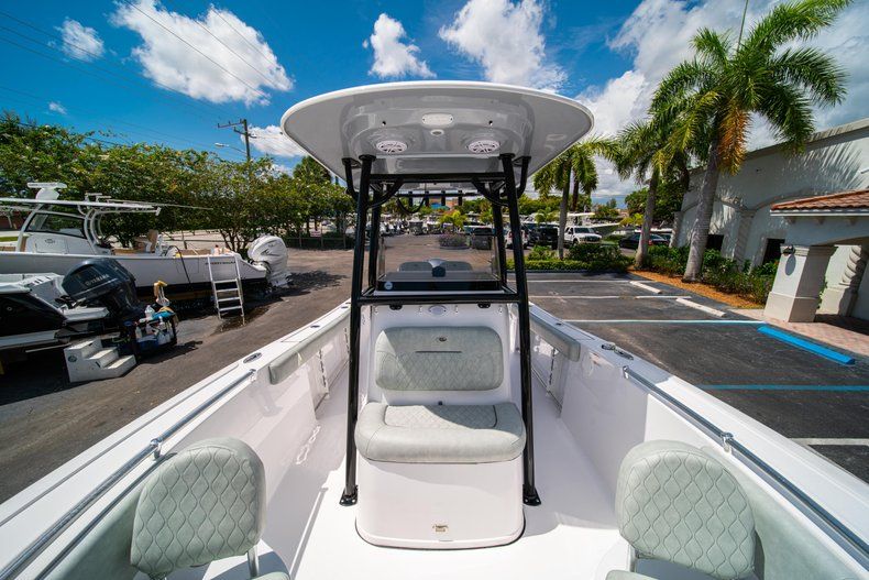 Thumbnail 40 for New 2019 Sportsman Open 242 Center Console boat for sale in Fort Lauderdale, FL