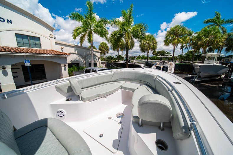Thumbnail 32 for New 2019 Sportsman Open 242 Center Console boat for sale in Fort Lauderdale, FL