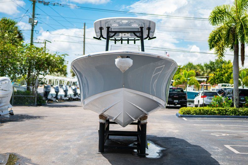 Thumbnail 2 for New 2019 Sportsman Open 242 Center Console boat for sale in Fort Lauderdale, FL
