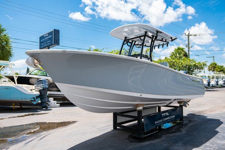 Thumbnail 3 for New 2019 Sportsman Open 242 Center Console boat for sale in Fort Lauderdale, FL