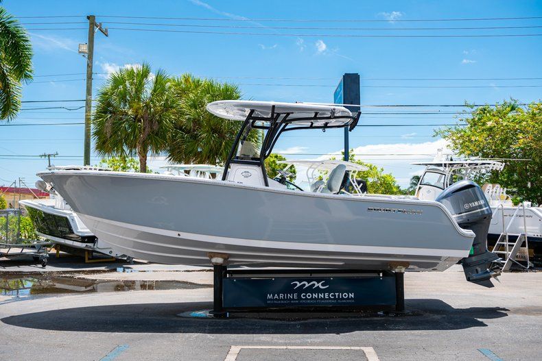 Thumbnail 4 for New 2019 Sportsman Open 242 Center Console boat for sale in Fort Lauderdale, FL