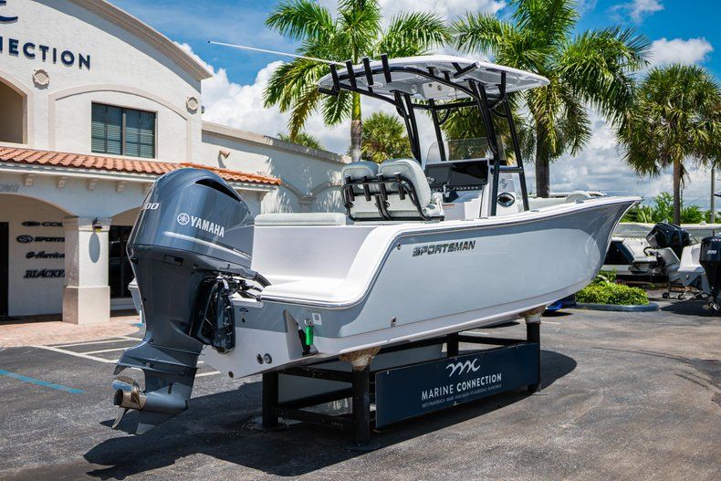 Thumbnail 7 for New 2019 Sportsman Open 242 Center Console boat for sale in Fort Lauderdale, FL