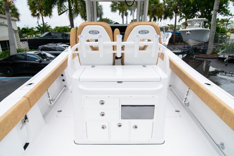 Thumbnail 9 for New 2019 Sportsman Open 282 Center Console boat for sale in Vero Beach, FL