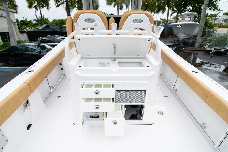 Thumbnail 10 for New 2019 Sportsman Open 282 Center Console boat for sale in Vero Beach, FL