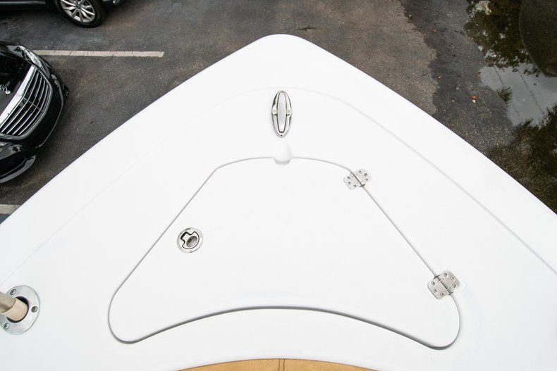 Thumbnail 41 for New 2019 Sportsman Open 282 Center Console boat for sale in Vero Beach, FL