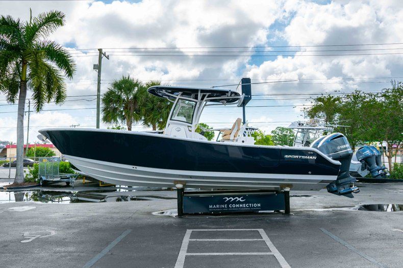 Thumbnail 4 for New 2019 Sportsman Open 282 Center Console boat for sale in Vero Beach, FL