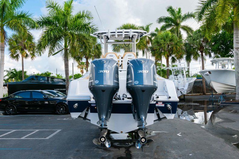 Thumbnail 6 for New 2019 Sportsman Open 282 Center Console boat for sale in Vero Beach, FL