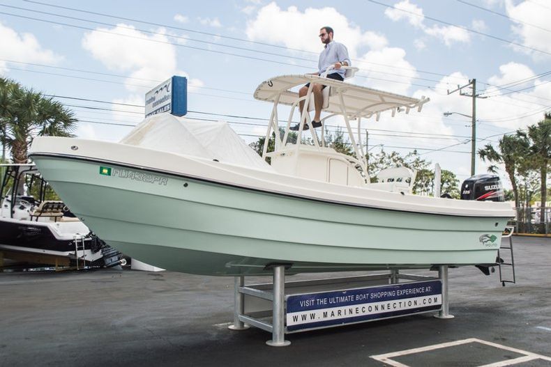 Thumbnail 8 for Used 2013 Mojito M230X CC Center Console boat for sale in West Palm Beach, FL