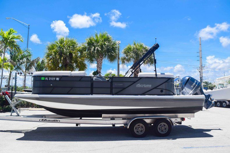 Thumbnail 4 for Used 2018 Hurricane FunDeck FD 236SB boat for sale in Fort Lauderdale, FL