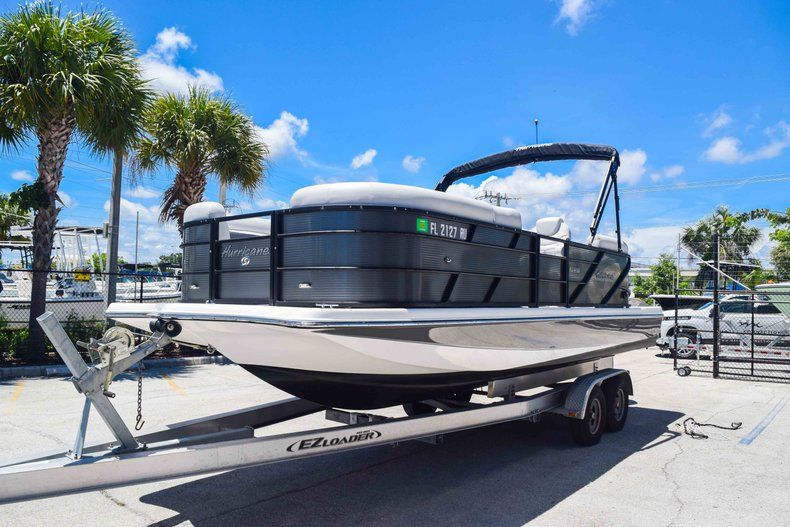 Thumbnail 3 for Used 2018 Hurricane FunDeck FD 236SB boat for sale in Fort Lauderdale, FL