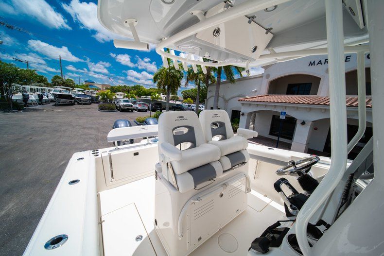 Thumbnail 22 for New 2019 Cobia 280 Center Console boat for sale in Miami, FL