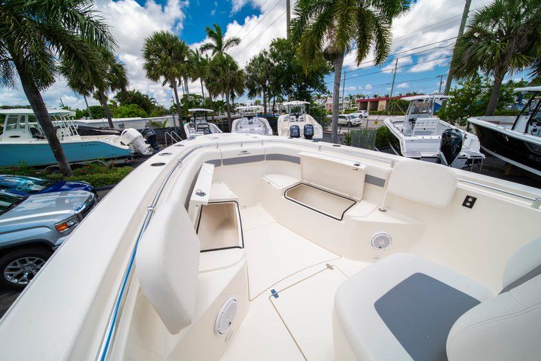 Thumbnail 34 for New 2019 Cobia 280 Center Console boat for sale in Miami, FL