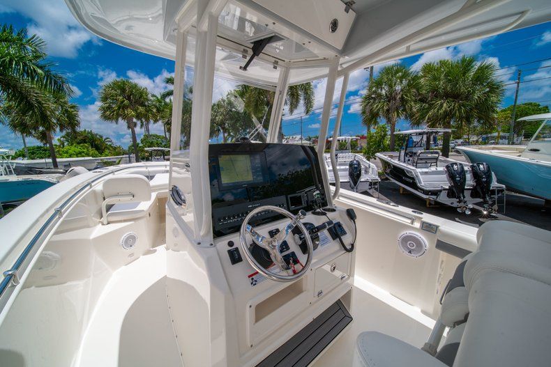 Thumbnail 27 for New 2019 Cobia 280 Center Console boat for sale in Miami, FL