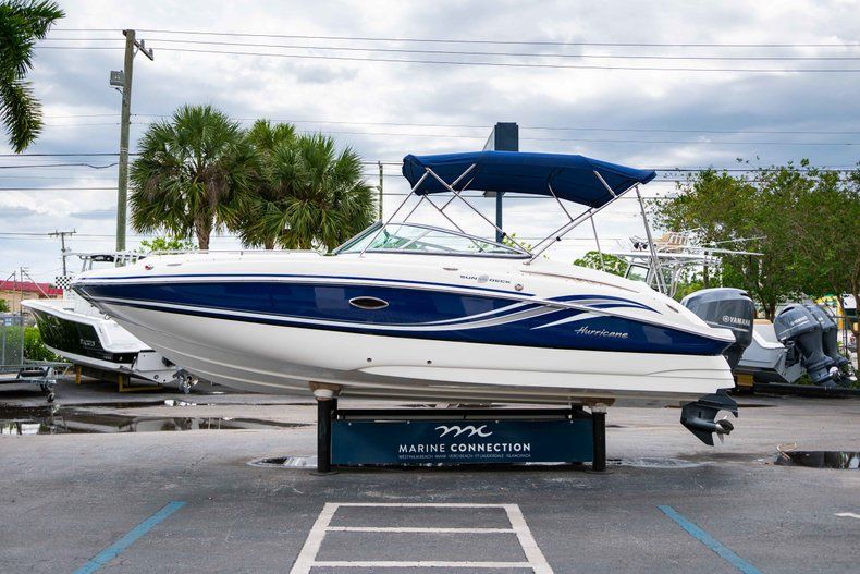 Thumbnail 4 for Used 2012 Hurricane SunDeck 2400 boat for sale in West Palm Beach, FL