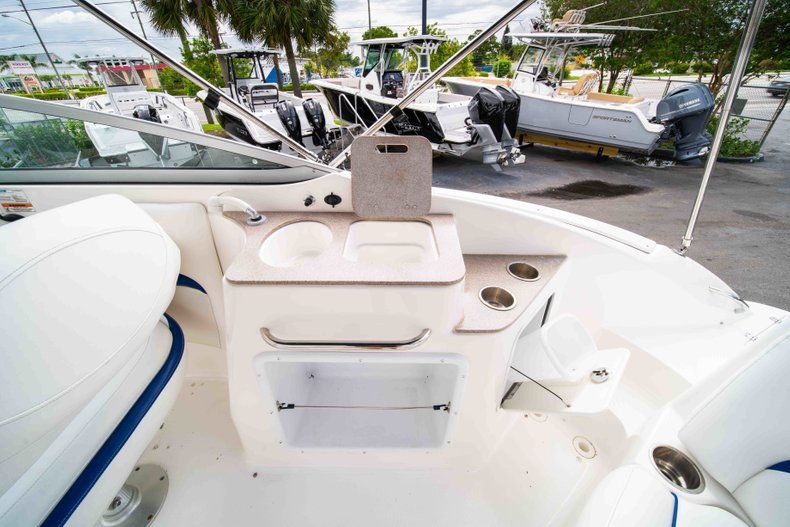Thumbnail 11 for Used 2012 Hurricane SunDeck 2400 boat for sale in West Palm Beach, FL