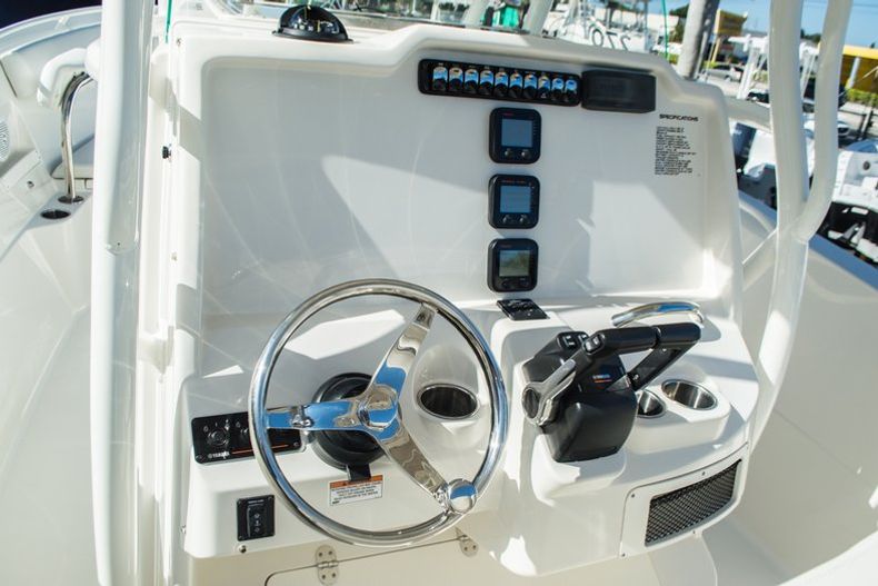 Thumbnail 30 for New 2015 Sailfish 270 CC Center Console boat for sale in Miami, FL