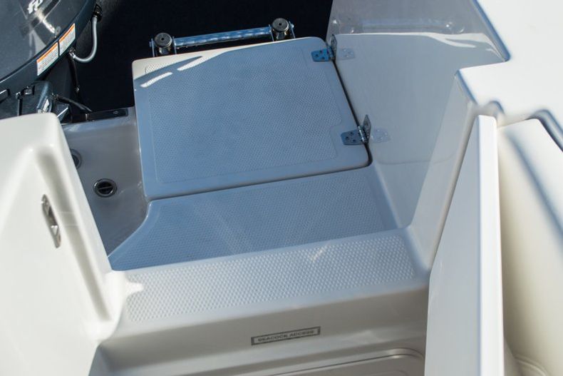 Thumbnail 61 for New 2015 Sailfish 270 CC Center Console boat for sale in Miami, FL
