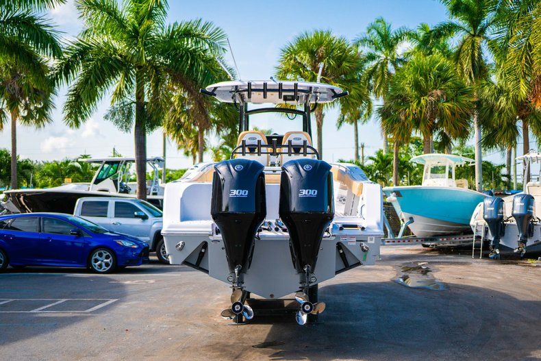 Thumbnail 7 for New 2019 Sportsman Open 312 Center Console boat for sale in West Palm Beach, FL