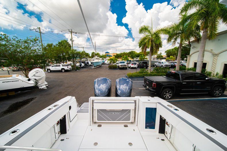 Thumbnail 9 for New 2019 Blackfin 272DC Dual Console boat for sale in West Palm Beach, FL