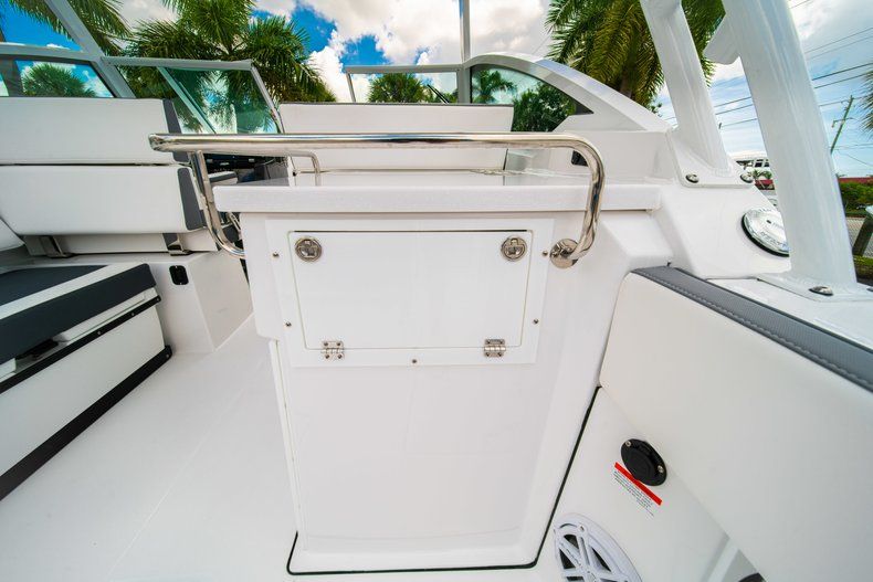 Thumbnail 20 for New 2019 Blackfin 272DC Dual Console boat for sale in West Palm Beach, FL