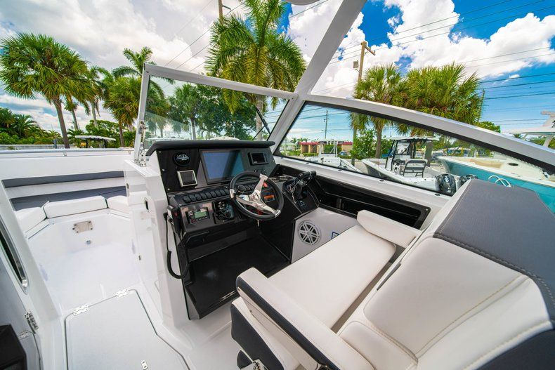 Thumbnail 32 for New 2019 Blackfin 272DC Dual Console boat for sale in West Palm Beach, FL