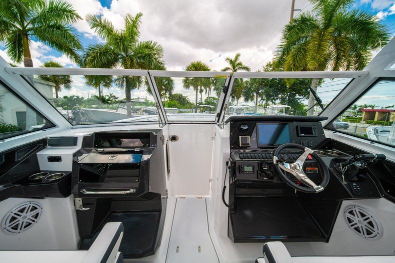 Thumbnail 43 for New 2019 Blackfin 272DC Dual Console boat for sale in West Palm Beach, FL