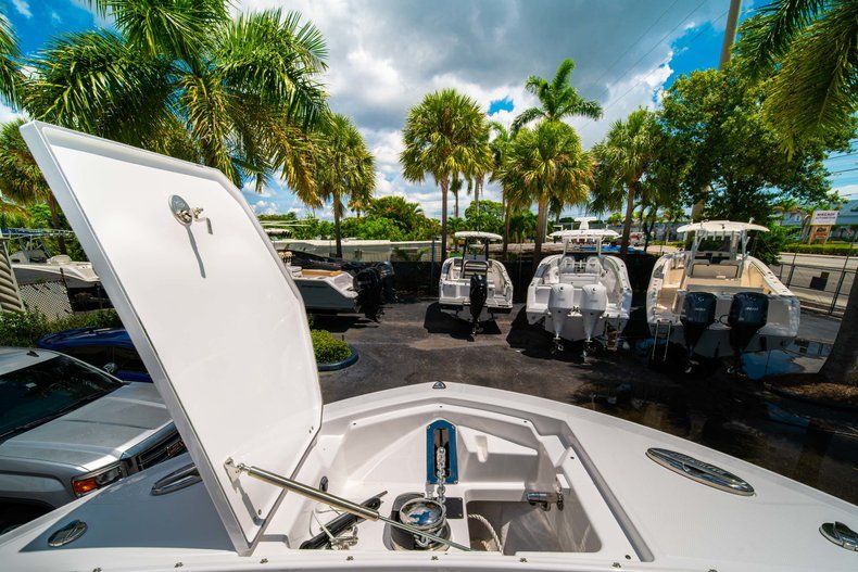 Thumbnail 48 for New 2019 Blackfin 272DC Dual Console boat for sale in West Palm Beach, FL